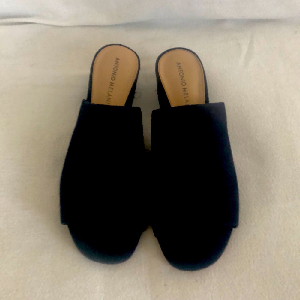 Women’s sandals